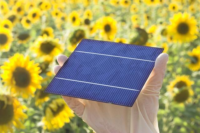 Maximizing Efficiency: Breakthroughs in Solar Cell Technology