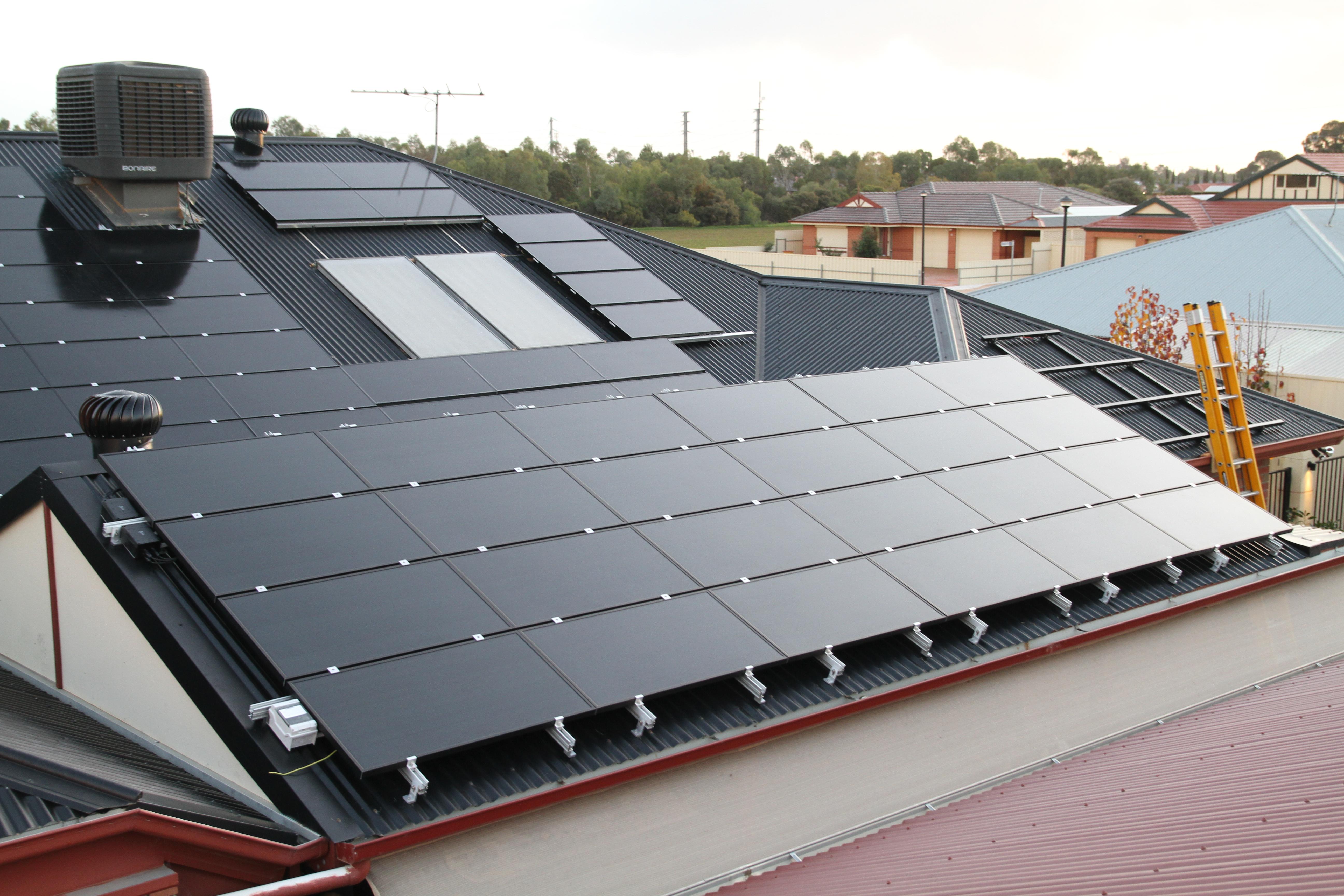 Revolutionizing Renewable Energy with Thin-Film Technology