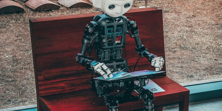 The Role of AI in Managing Commercial Solar Systems