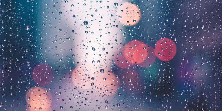 Advances in Transparent Solar Panels for Everyday Use