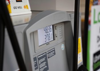 Are Solar Battery Prices Overhyped by Manufacturers