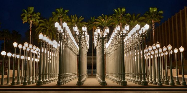How to Maximize Efficiency in Large-Scale Solar Installations