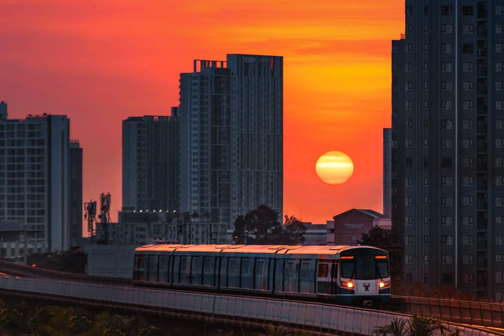 Harnessing the Suns Full Potential: The Mechanics of Solar Tracking