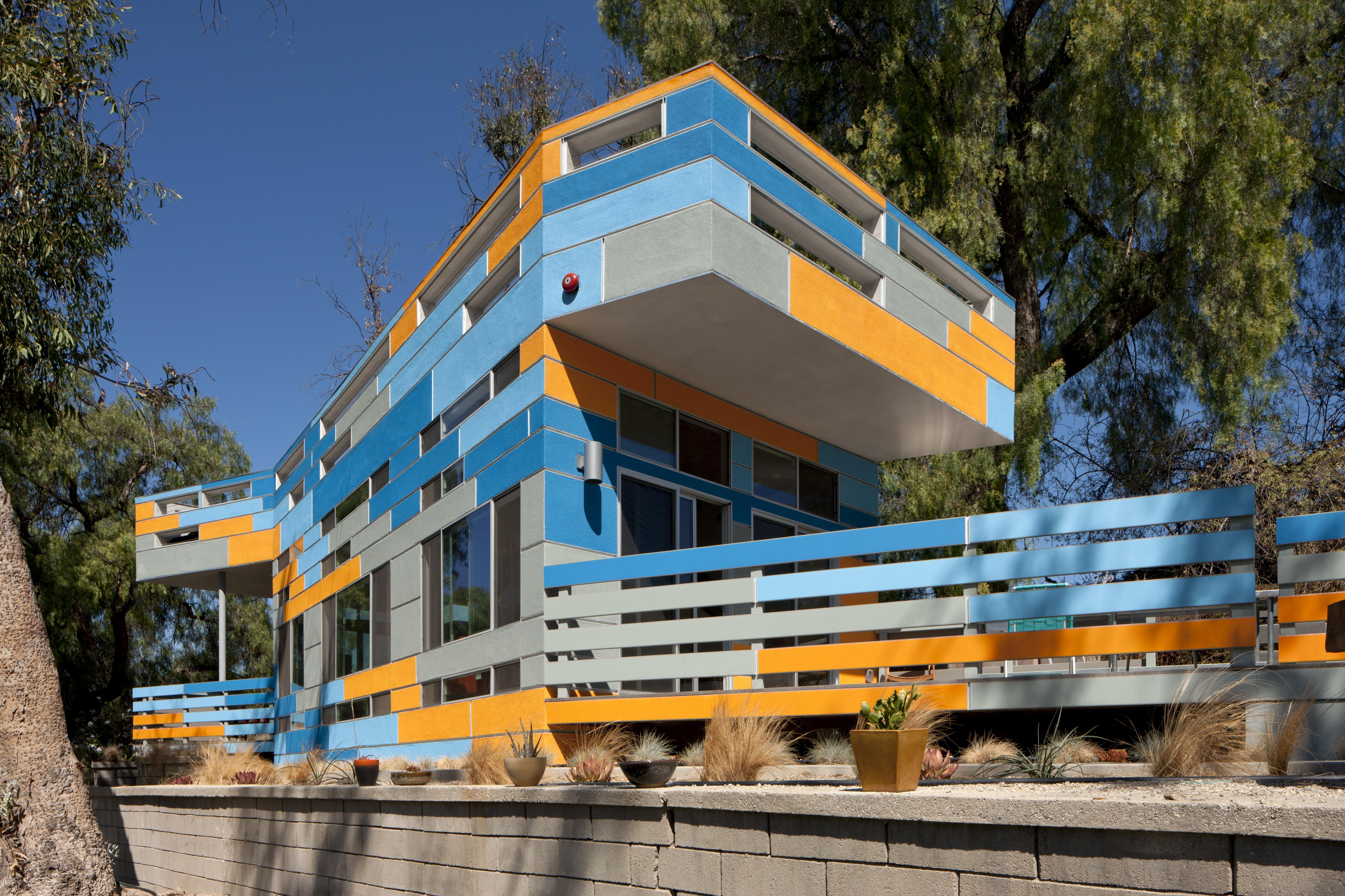 Future-Ready Homes: Integrating Smart Solar Storage for Sustainable Living